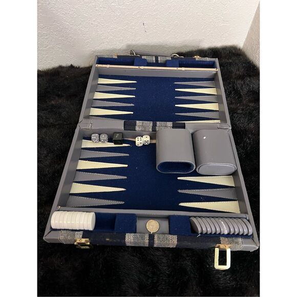 Vintage Aries Travel Backgammon Blue and Grey Plaid - Picture 2 of 9